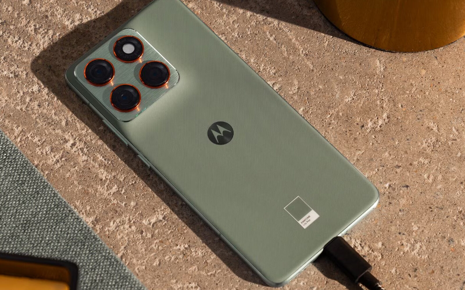 Motorola Edge 70 Fusion Leaks Reveal Design, Colors, and Full Specifications